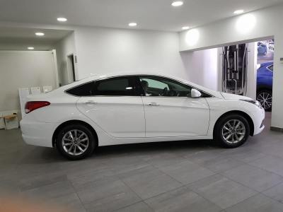 Club Hyundai i40