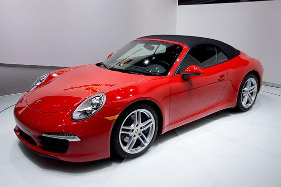560px-2012_NAIAS_Red_Porsche_991_convertible_(world_premiere).jpg