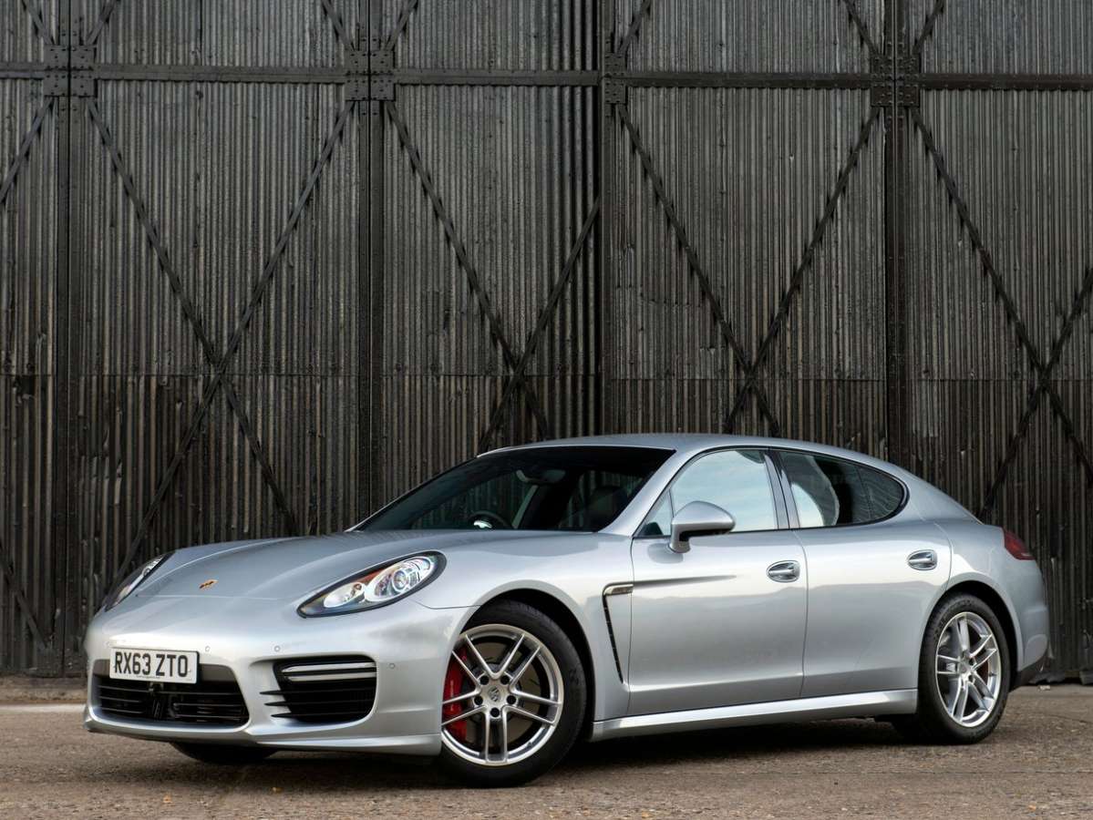 Club Porsche Panamera
