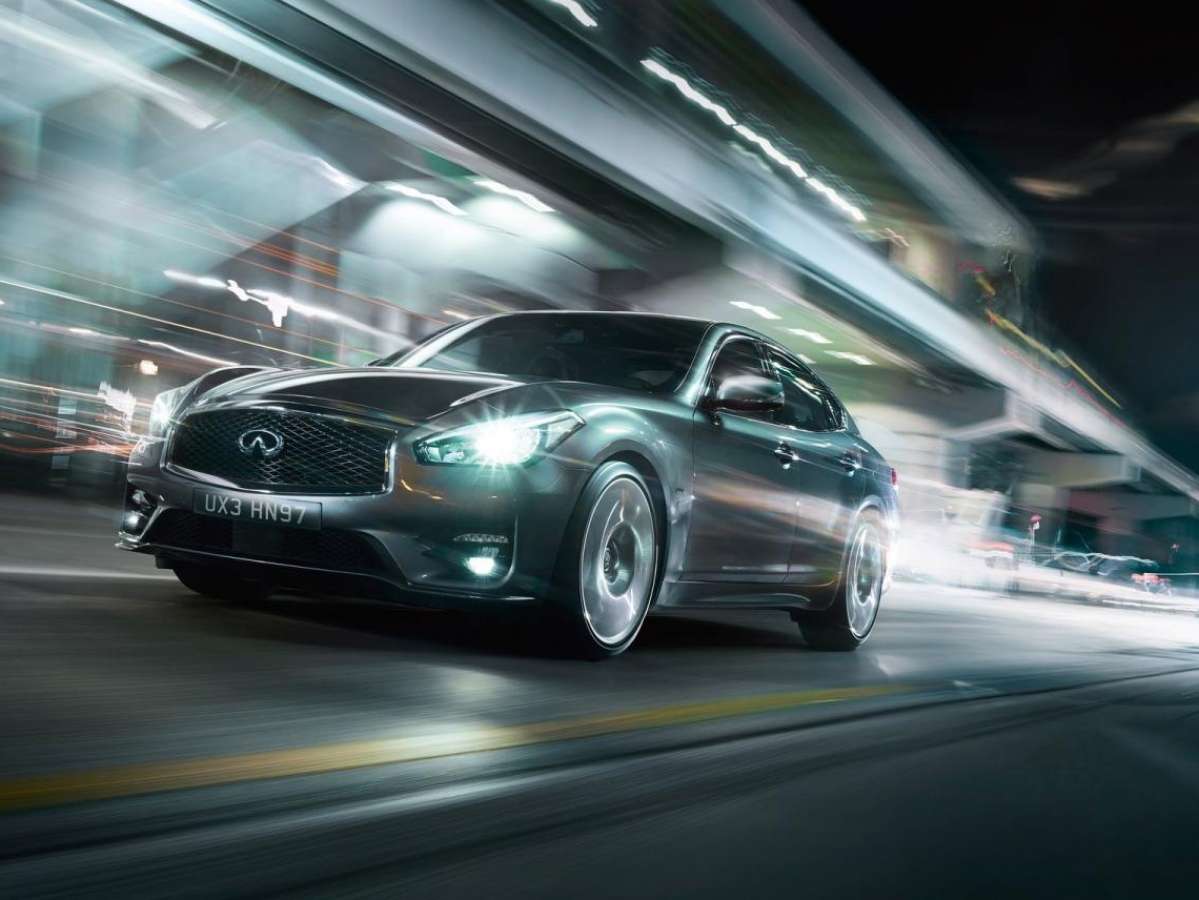 Club Infiniti Q70
