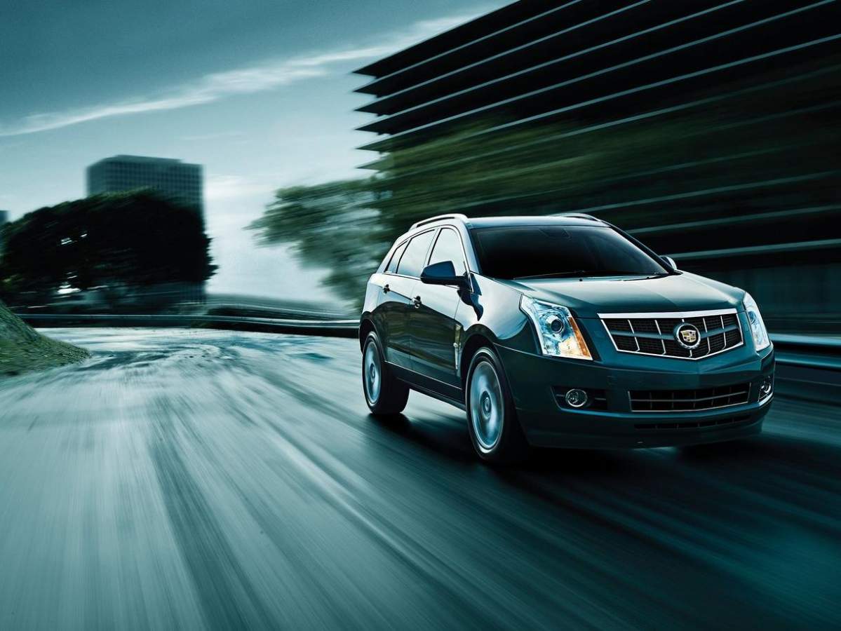 Club Cadillac SRX