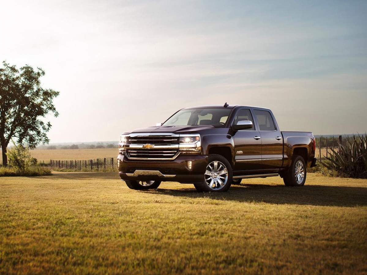 Club Chrysler Silverado
