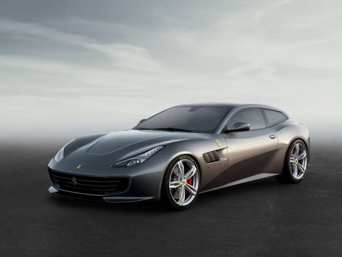 Club Ferrari GTC4 Lusso