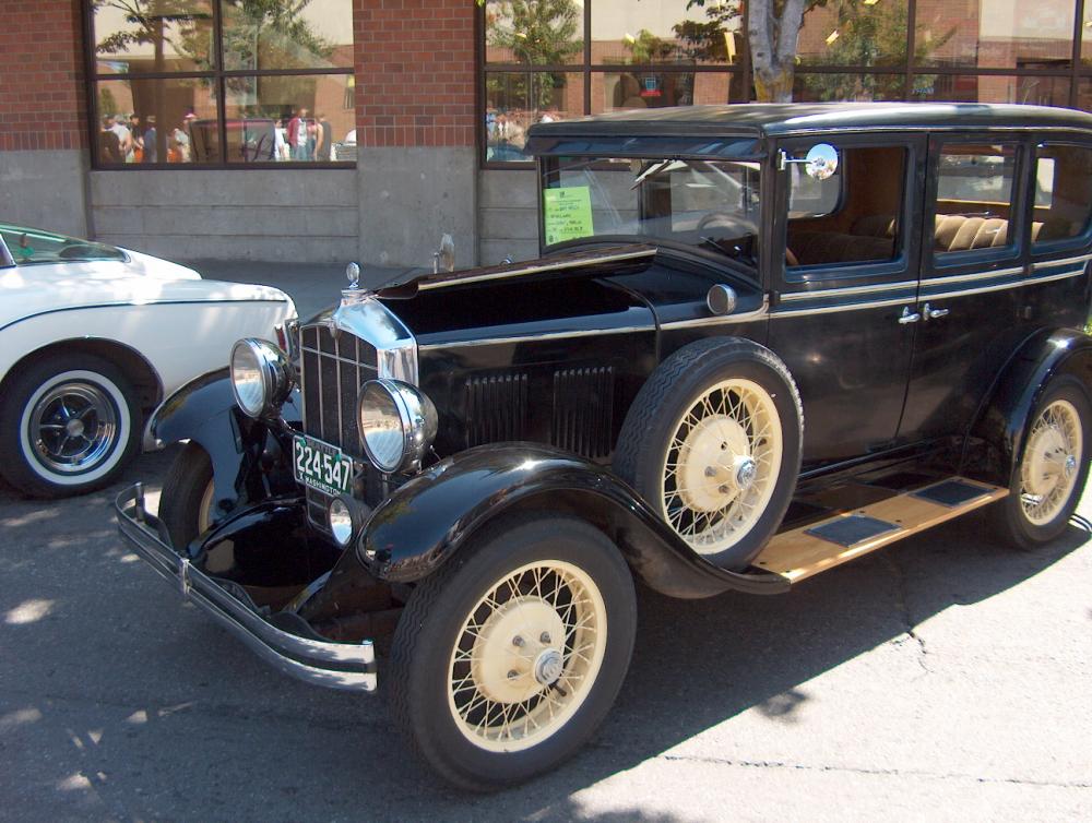 1929_Durant_Model_60_sedan_front.JPG