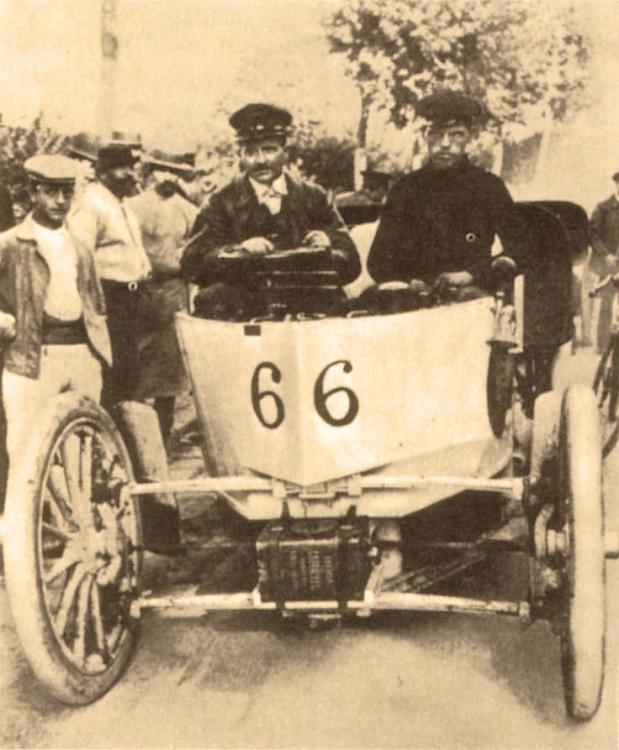 Amédée Bollée Fils Tour de France 1899.jpg