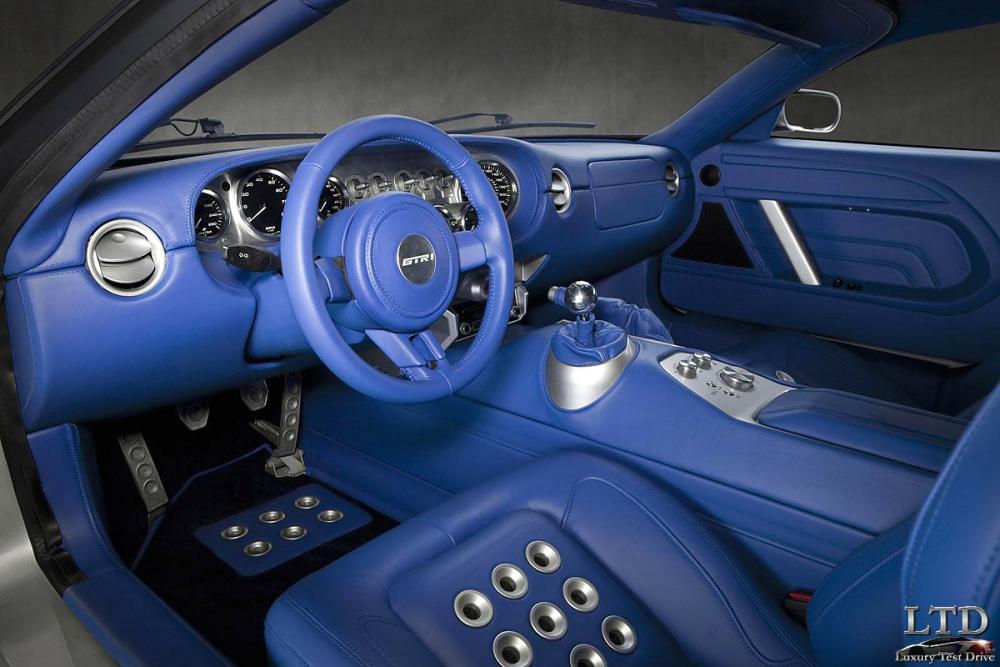 Galpin-Ford-GTR1-Interior-Salpicadero-Consola-Volante.jpg