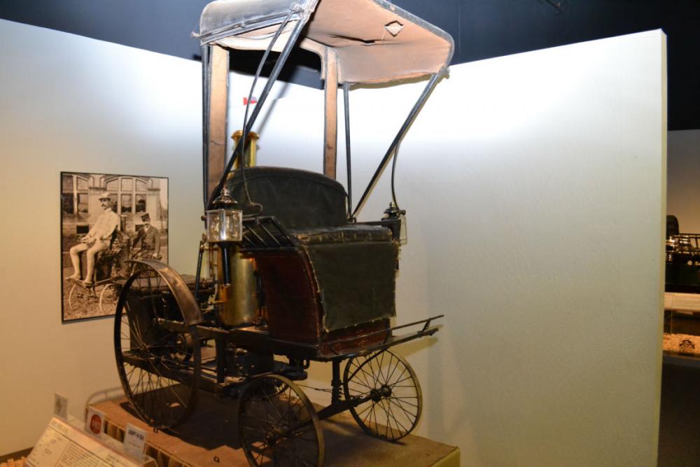 1892_Philion_RoadCarriage_50PSI_SteamEngine_2Cylinder_1HP3.jpg