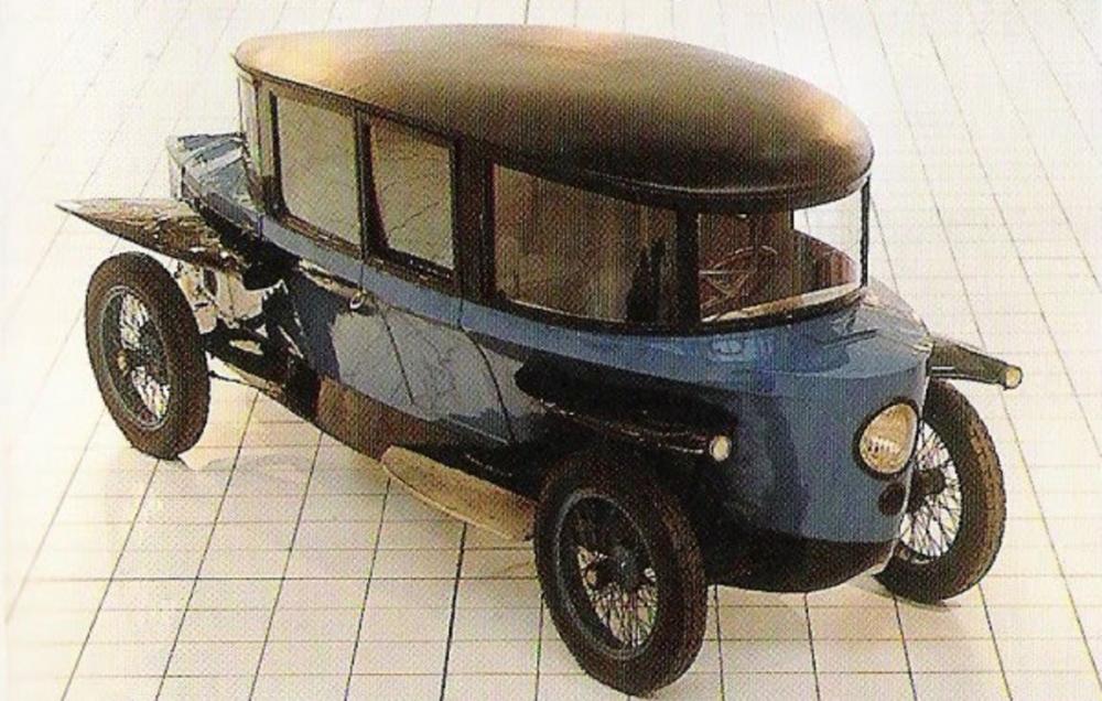 1921_Rumpler_TropfenwagenConceptCar_2580cc_36HP_W-6.jpg