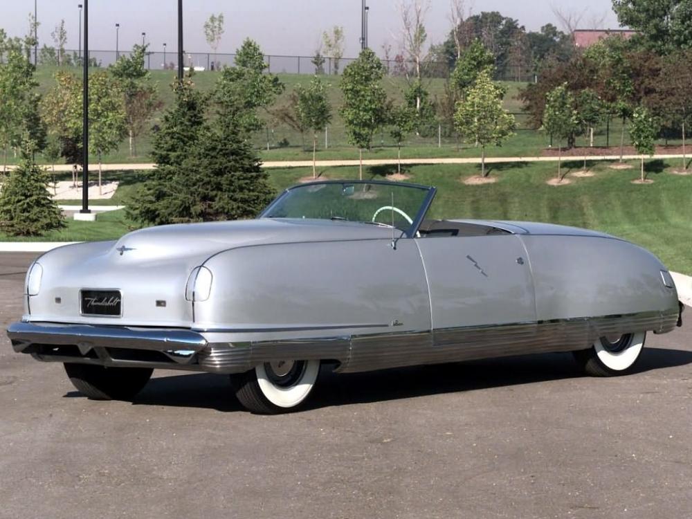 1941_Chrysler_Thunderbolt_Concept_01.jpg