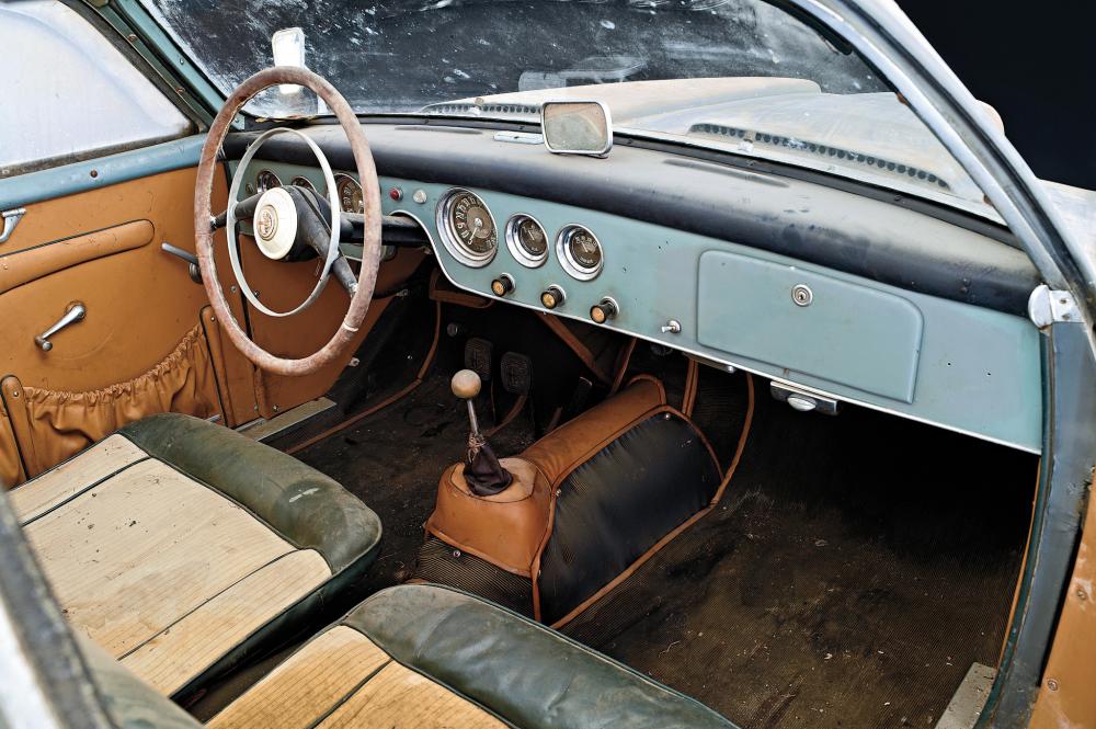 1954-Alfa-Romeo-1900-Super-Sprint-Zagato-interior.jpg