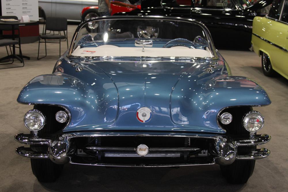 Buick-1954-Wildcat-II-recreation-240.jpg