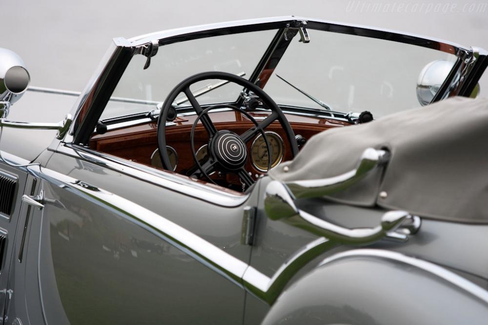 Horch-853-Voll-and-Ruhrbeck-Sport-Cabriolet-33740.jpg