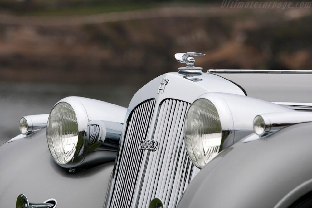 Horch-853-Voll-and-Ruhrbeck-Sport-Cabriolet-33745.jpg