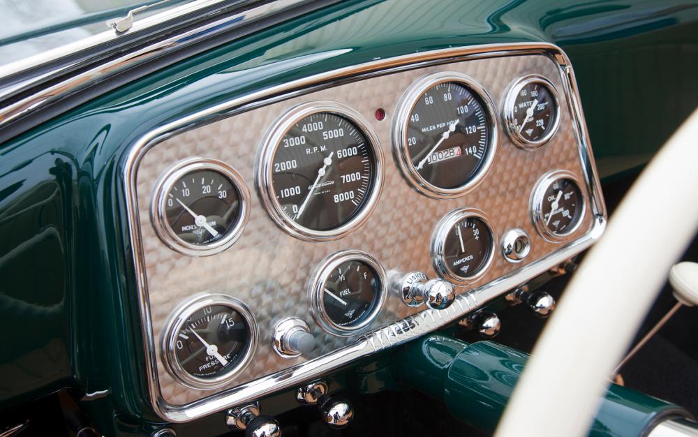 1949-kurtis-sport-car-gauges.jpg