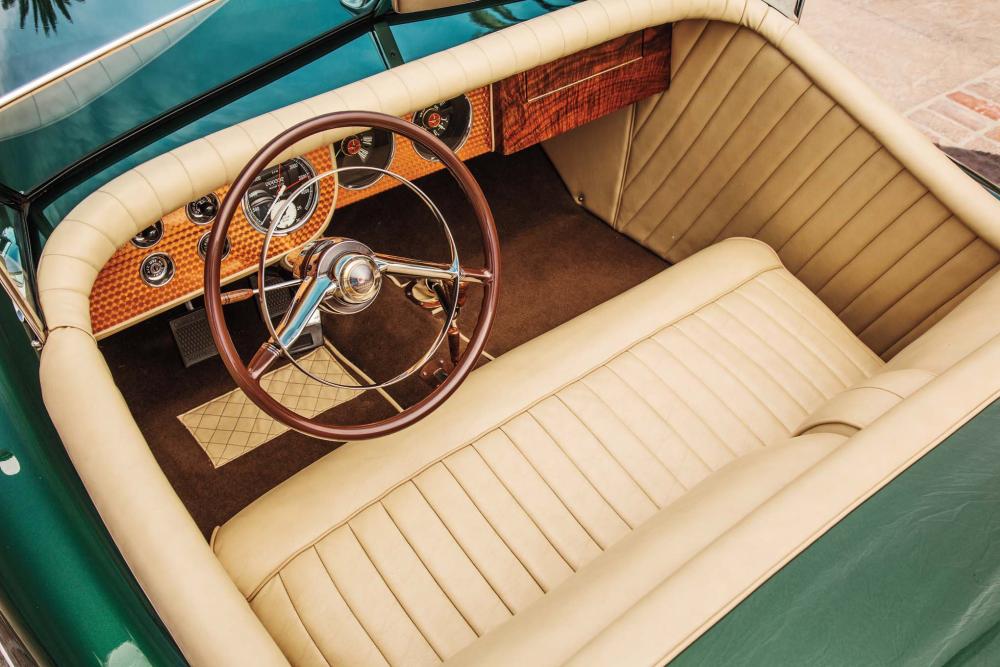 1952-Maverick-Sportster-interior-top-view.jpg