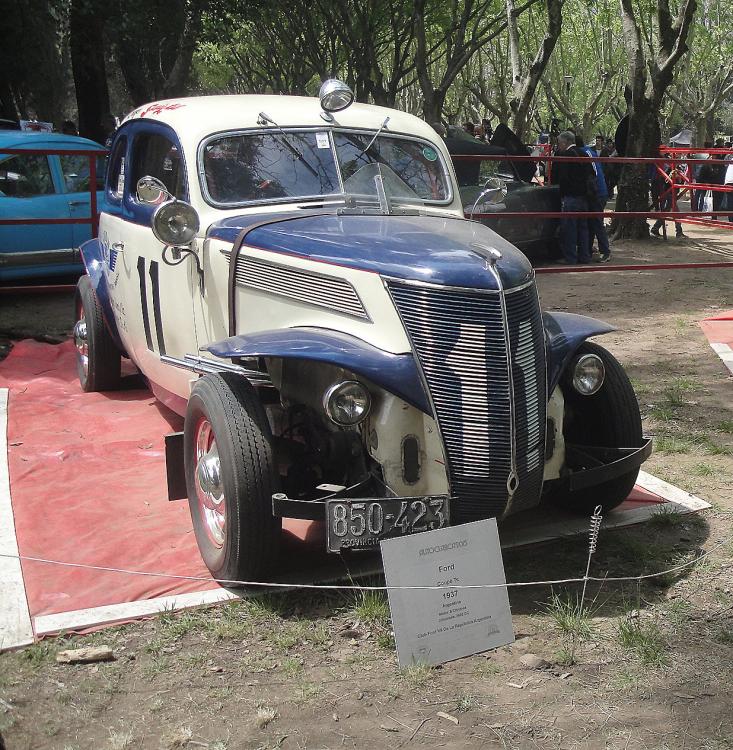 Ford Coupe TC 1937.JPG