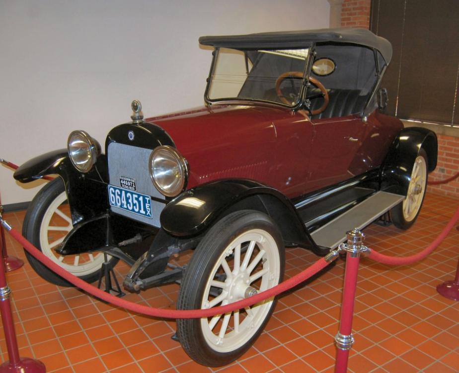 cars-texan-1920-946x768.jpg