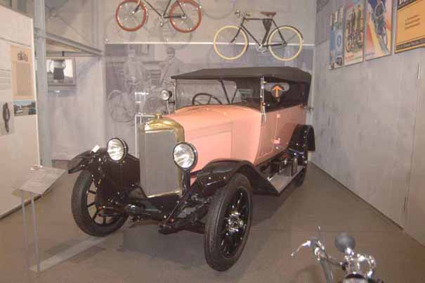 automobilmuseum_presto_2.jpg